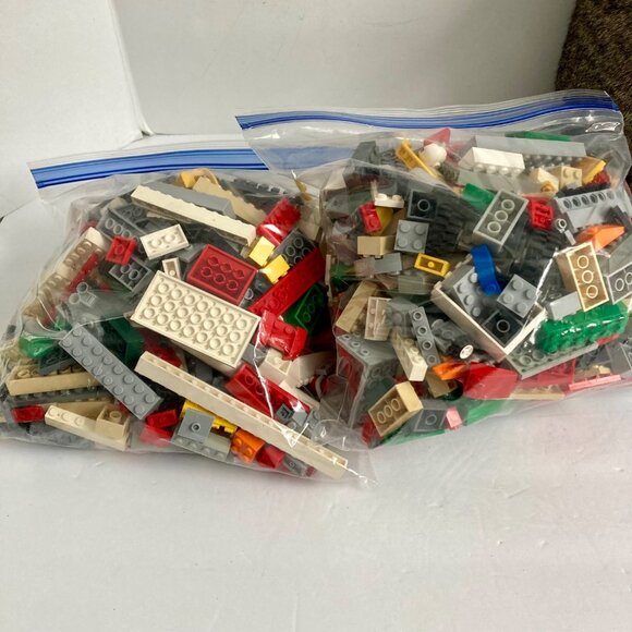 Large LEGO Brick Lot 3 lb, 4 oz Assorted Building Blocks Legos Vintage - Picture 9 of 10